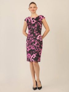 APART Sukienka w kolorze czarno-fioletowym rozmiar: 42. Czarne sukienki Apart, bez wzorów, bez kołnierzyka, bez ramiączek, midi. Za 295,99 zł.