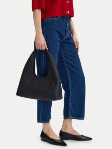 LOVE MOSCHINO Torebka JC4047PP0OLE0000 Czarny. Czarne torebki klasyczne LOVE MOSCHINO, bez wzorów, ze skóry, bez dodatków. Za 529,99 zł.