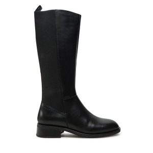 Kozaki Vagabond Shoemakers. Czarne kozaki Vagabond Shoemakers, bez wzorów, bez obcasa, na płaskiej podeszwie, bez zapięcia. Za 789,99 zł.