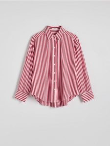 Koszula oversize z bawełny - czerwony. Czerwone koszule Reserved, l, bez wzorów, z bawełny, bez kołnierzyka, bez ramiączek. W wyprzedaży za 59,99 zł.