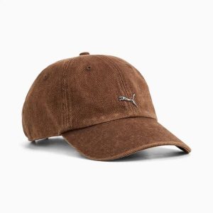 Czapka z daszkiem unisex Puma WARDROBE ESS METAL brązowa 02596808. Brązowe czapki Puma, bez wzorów, z bawełny, eleganckie. Za 94,00 zł.