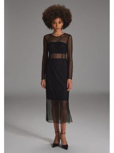 SWING Sukienka w kolorze czarnym rozmiar: 36. Czarne sukienki Swing, bez wzorów, bez kołnierzyka, bez ramiączek, maxi. Za 214,70 zł.