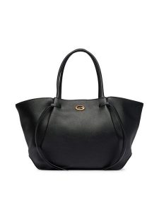 Guess Torebka Allegra HWBG22 37230 Czarny. Czarne shopper bag Guess, z aplikacjami, ze skóry, bez dodatków. Za 674,99 zł.