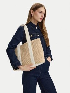 HUGO Torebka 50563016 Biały. Białe torebki klasyczne Hugo, bez wzorów, ze skóry, bez dodatków. Za 688,99 zł.