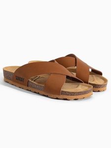 Sunbay Klapki "Mackay" w kolorze brązowym rozmiar: 37. Brązowe klapki Sunbay, bez wzorów, z otwartym noskiem, bez obcasa. Za 127,35 zł.