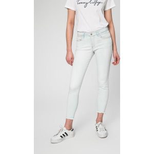 Wrangler - Jeansy SKINNY CROP ARUBA. Jeansy marki Wrangler. W wyprzedaży za 299,90 zł.