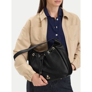 Torebka Beverly Hills Polo Club. Czarne torebki klasyczne Beverly Hills Polo Club, bez wzorów, bez dodatków. Za 229,99 zł.
