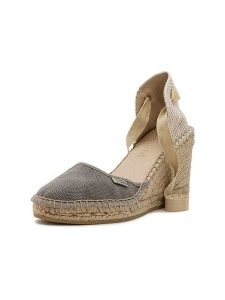 Natural world Czółenka w kolorze beżowo-szarym na koturnie rozmiar: 36. Brązowe czółenka Natural World, bez wzorów, bez obcasa, na koturnie, bez zapięcia. Za 165,99 zł.