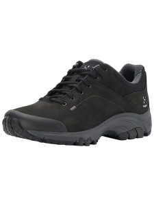 Haglöfs Skórzane buty turystyczne "Ridge" w kolorze czarnym rozmiar: 38. Czarne buty trekkingowe Haglöfs, z gumy, bez zapięcia. Za 289,88 zł.