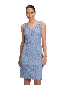 Vera Mont Sukienka w kolorze błękitnym rozmiar: 40. Niebieskie sukienki Vera Mont, na co dzień, bez wzorów, z koronki, bez kołnierzyka, bez ramiączek, mini, proste. Za 239,99 zł.