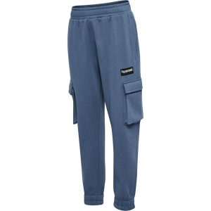 Spodnie dresowe z kieszeniami Hummel Allton Cargo Pants. Niebieskie spodnie dresowe Hummel, bez wzorów, z dresówki. Za 84,00 zł.