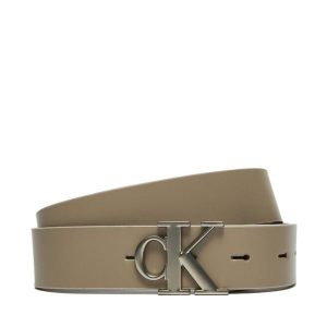 Pasek Damski Calvin Klein Jeans. Brązowe paski Calvin Klein Jeans, bez wzorów, z jeansu. Za 179,99 zł.