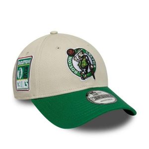 Czapka baseballowa 9forty Boston Celtics. Brązowe czapki New Era, bez wzorów, sportowe. Za 130,50 zł.