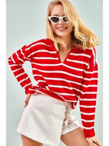 Bianco Lucci Sweter w kolorze czerwono-białym rozmiar: onesize. Czerwone swetry oversize Bianco Lucci, bez wzorów, bez ramiączek. Za 73,99 zł.