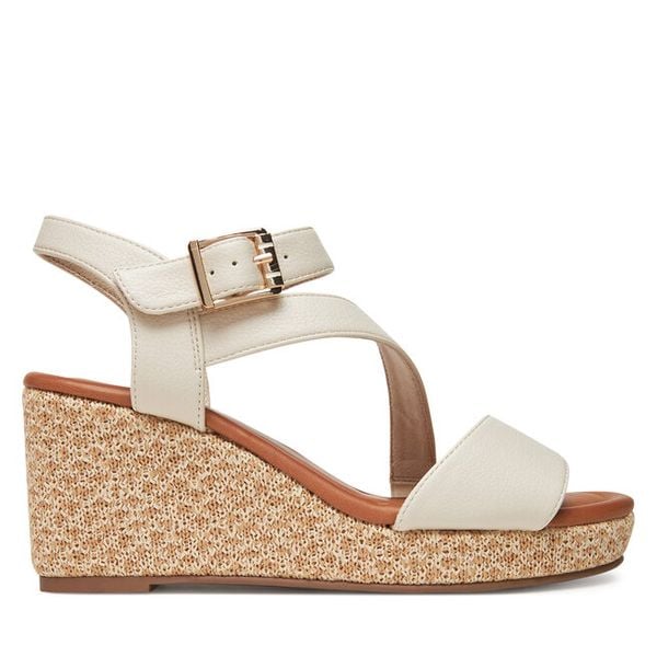 Sandały s.Oliver. Sandały s.Oliver, bez wzorów, bez obcasa, na koturnie, bez zapięcia. Za 279,99 zł.