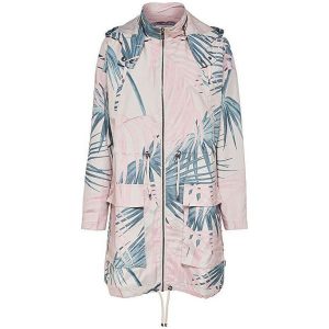 Only Kurtka Damska Jasmin Aop Oversized Parka Box Otw Moonbeam (Rozmiar M). Kurtki marki ONLY. W wyprzedaży za 111,00 zł.