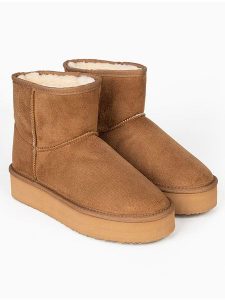 ISLAND BOOT Botki zimowe "Stela" w kolorze jasnobrązowym rozmiar: 41. Brązowe botki Island Boot, na zimę, bez wzorów, bez obcasa, bez zapięcia. Za 136,89 zł.