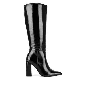 Kozaki Nine West. Czarne kozaki Nine West, bez wzorów, bez obcasa, na słupku, bez zapięcia. Za 329,99 zł.