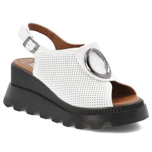 Sandały damskie Artiker, skórzane na koturnie z ozdobą i zapinane sprzączką, białe, 56C0110. Białe sandały ARTIKER, z aplikacjami, ze skóry, bez obcasa, na koturnie, bez zapięcia. Za 229,00 zł.