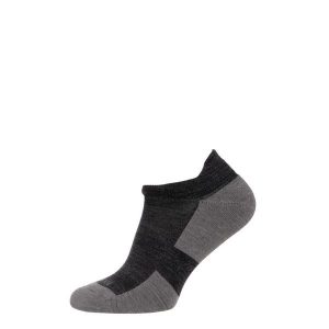 Skarpety Trekkingowe Na Giean Light Weight No Show Running Black. Czarne skarpetki NA GIEAN, bez wzorów, z wełny. Za 48,99 zł.
