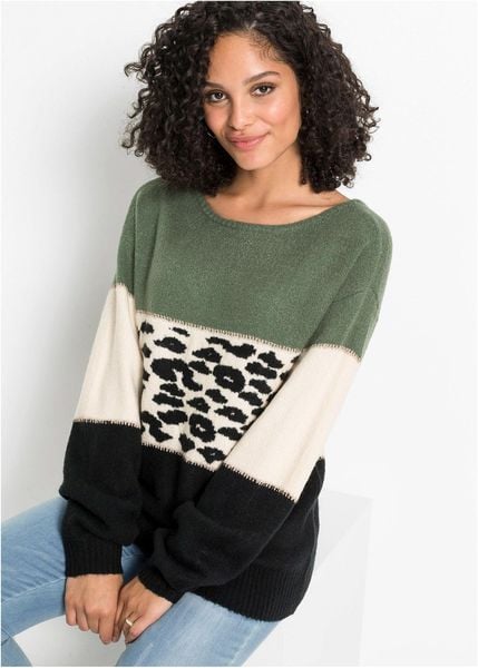 Sweter oversize. Czarne swetry klasyczne bonprix, bez kołnierzyka. Za 109,99 zł.