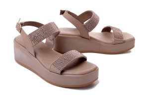 IGI&CO 3687022 VITELLO ocean/taupe, sandały damskie. Brązowe sandały IGI&CO, bez wzorów, ze skóry, bez obcasa, na koturnie, bez zapięcia. Za 251,94 zł.