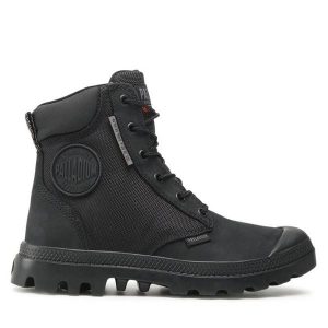 Trapery Palladium. Czarne buty zimowe Palladium, bez obcasa, bez zapięcia. Za 559,99 zł.