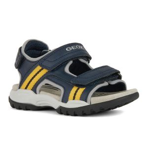 Sandały juniorskie Geox Borealis. Niebieskie buty trekkingowe Geox, bez wzorów, z syntetyku, bez obcasa, bez zapięcia. Za 219,99 zł.