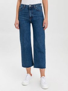 Cross Jeans Dżinsy - Comfort fit - w kolorze niebieskim rozmiar: W31. Niebieskie jeansy Cross Jeans, z aplikacjami, z jeansu, z podwyższonym stanem. Za 79,03 zł.
