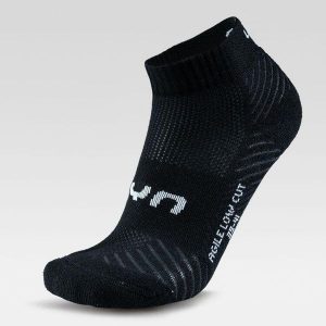 Skarpety treningowe dla dorosłych Uyn Agule Low Cut Socks. Czarne skarpetki UYN, bez wzorów. Za 79,99 zł.