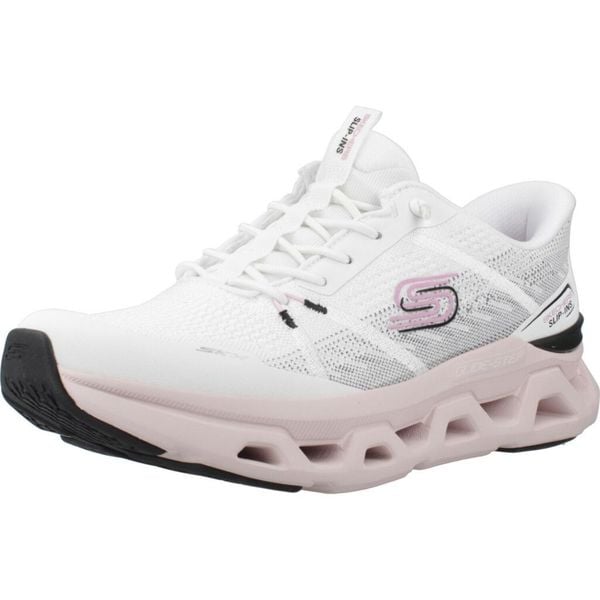 Buty SKECHERS SLIP - INS STEP ALTUS FAST LANE Biały. Białe buty trekkingowe Skechers, z syntetyku, bez zapięcia. Za 490,99 zł.