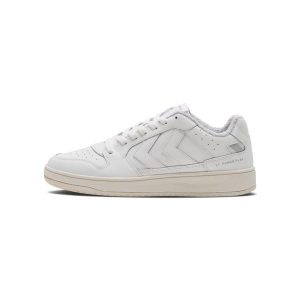 Sneakersy damskie Hummel St. Power Play Retro. Białe buty sportowe Hummel, bez wzorów, bez zapięcia, do biegania. Za 284,00 zł.