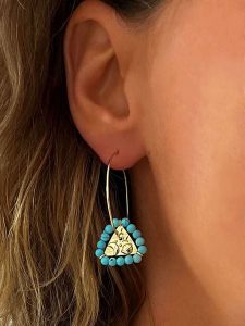 Les Favorites Pozłacane kolczyki-kreole z kamieniami ozdobnymi rozmiar: onesize. Żółte kolczyki Les Favorites, pozłacane. Za 282,99 zł.