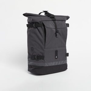 Plecak/sakwa rowerowa Btwin 1x25 l na bagażnik. Szare plecaki B'TWIN. Za 339,99 zł.