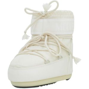 Buty Moon Boot Model Mb Icon Low Ny Kolor Biały. Białe buty trekkingowe Moon Boot, z tkaniny, bez zapięcia. W wyprzedaży za 646,00 zł.