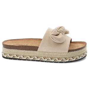 Klapki damskie Vinceza, na grubej platformie profilowane z kokardką materiałowe, beżowe, 16495-BE. Brązowe klapki VINCEZA, z aplikacjami, z materiału, bez obcasa, na platformie. Za 99,99 zł.