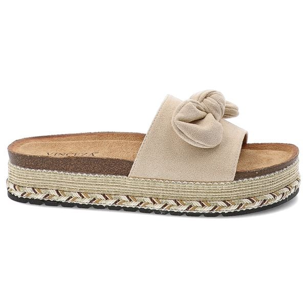 Klapki damskie Vinceza, na grubej platformie profilowane z kokardką materiałowe, beżowe, 16495-BE. Brązowe klapki VINCEZA, z aplikacjami, z materiału, bez obcasa, na platformie. Za 107,90 zł.