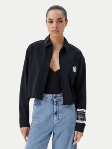 Champion Kurtka przejściowa 117976 Czarny Regular Fit. Czarne kurtki Champion, xl, bez wzorów, z syntetyku, bez kaptura. Za 229,99 zł.