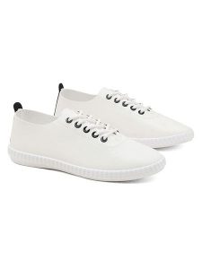 C'M Sneakersy w kolorze biało-czarnym rozmiar: 39. Białe trampki C'M, bez wzorów, bez zapięcia. Za 113,90 zł.
