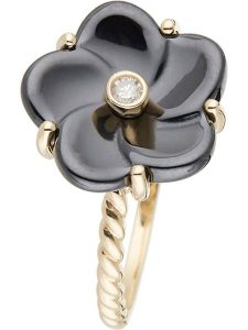 DIAMOND & CO Złoty pierścionek "Fleur Noir" z diamentem rozmiar: 54. Czarne pierścionki Diamond & Co, z diamentem, ceramiczne. Za 886,80 zł.