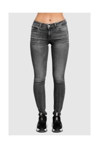 GUESS Szare jeansy damskie z brokatem. Szare jeansy Guess, z aplikacjami, z bawełny. W wyprzedaży za 349,99 zł.