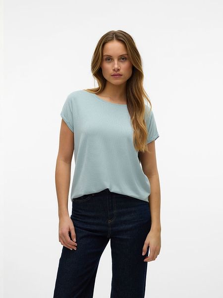 Vero Moda Koszulka w kolorze błękitnym rozmiar: S. Niebieskie bluzki Vero Moda, s, bez wzorów, z wiskozy, klasyczne, bez kołnierzyka, bez ramiączek. Za 61,46 zł.