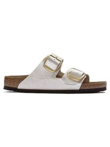 Birkenstock Klapki "Arizona" w kolorze kremowym rozmiar: 36. Brązowe klapki Birkenstock, bez wzorów, z otwartym noskiem, bez obcasa. Za 420,22 zł.