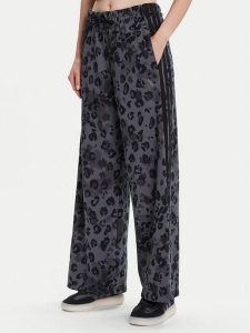 Adidas Spodnie dresowe Animal Print 3-Stripes JM1839 Beżowy. Brązowe spodnie dresowe ADIDAS, m, bez wzorów, z dresówki. Za 259,99 zł.