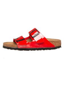 Birkenstock Klapki "Arizona" w kolorze czerwonym rozmiar: 36. Czerwone klapki Birkenstock, bez wzorów, z otwartym noskiem, bez obcasa. Za 247,45 zł.
