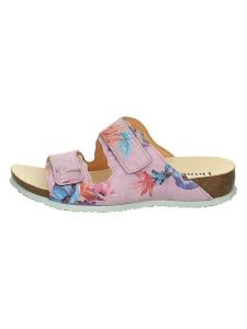 Think! Skórzane klapki "Julia" w kolorze jasnoróżowym rozmiar: 38. Różowe klapki Think, bez wzorów, z otwartym noskiem, bez obcasa, na koturnie. Za 205,93 zł.