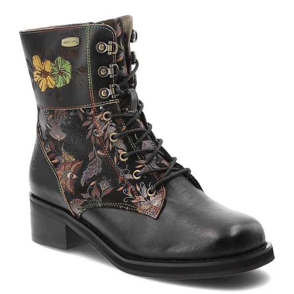 Botki damskie Laura Vita, na klocku i cholewka ze skóry za kostkę we wzory, czarne, SO2014-3. Czarne botki LAURA VITA, bez wzorów, ze skóry, za kostkę, bez obcasa, na obcasie, bez zapięcia. Za 419,00 zł.