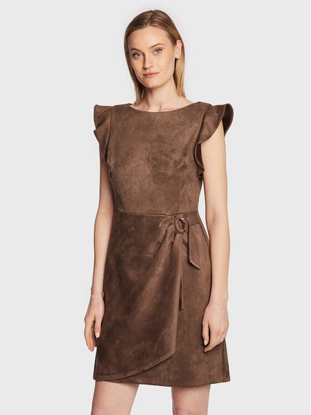 DKNY Sukienka codzienna DD2G1604 Brązowy Regular Fit. Brązowe kombinezony DKNY, na co dzień, bez wzorów, z syntetyku, bez kołnierzyka, bez ramiączek, proste. Za 539,99 zł.