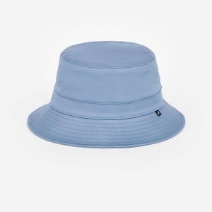 Kapelusz żeglarski Decathlon 100. Niebieskie kapelusze TRIBORD, bez wzorów, z bawełny, sportowe. Za 39,99 zł.