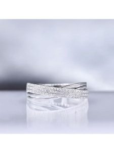 DIAMOND & CO Złoty pierścionek z diamentami rozmiar: 60. Białe pierścionki Diamond & Co, z diamentem, złote. Za 2 174,45 zł.